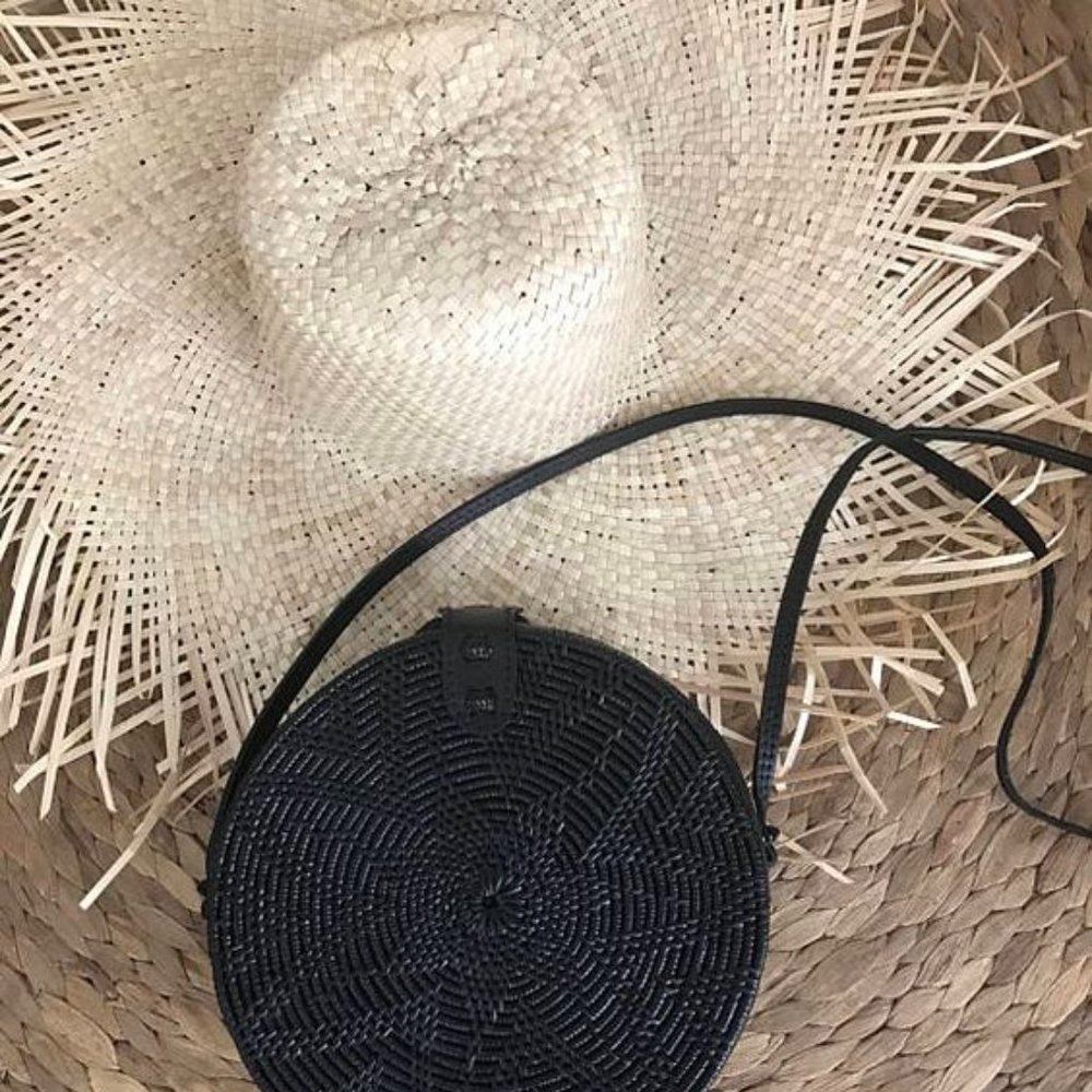 Round Rattan Crossbody Bag_Unbranded.